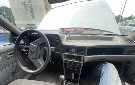Opel Kadett E рестайлинг, 1986 год, 43 000 рублей, 12 фотография