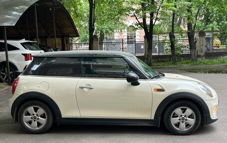 MINI Hatch, 2016 год, 2 100 000 рублей, 6 фотография