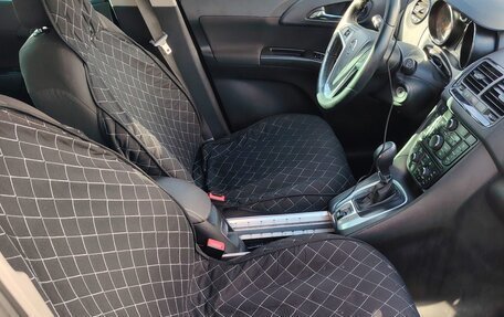 Opel Meriva, 2013 год, 500 000 рублей, 24 фотография