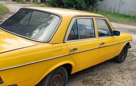 Mercedes-Benz W123, 1980 год, 170 000 рублей, 2 фотография