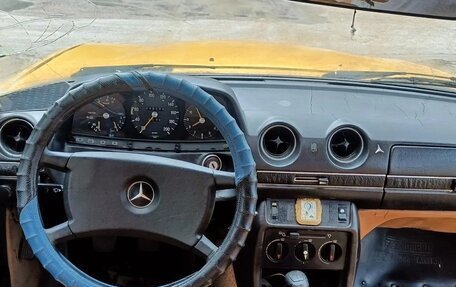 Mercedes-Benz W123, 1980 год, 170 000 рублей, 6 фотография