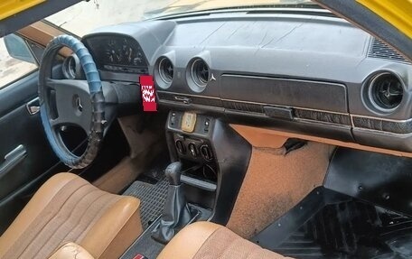 Mercedes-Benz W123, 1980 год, 170 000 рублей, 3 фотография