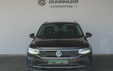Volkswagen Tiguan II, 2021 год, 2 350 000 рублей, 8 фотография