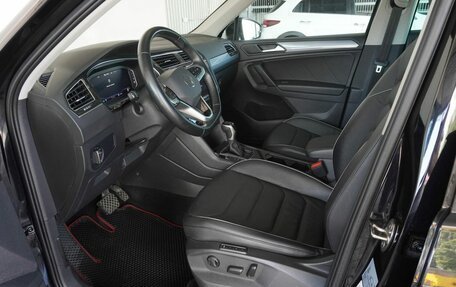 Volkswagen Tiguan II, 2021 год, 2 350 000 рублей, 14 фотография