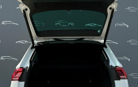 Volkswagen Tiguan II, 2017 год, 2 668 700 рублей, 14 фотография