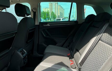 Volkswagen Tiguan II, 2017 год, 2 668 700 рублей, 11 фотография