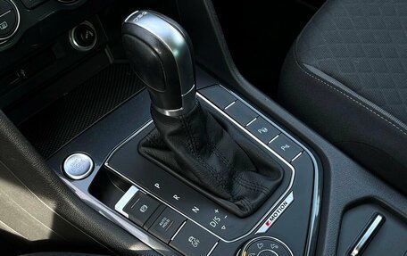Volkswagen Tiguan II, 2017 год, 2 668 700 рублей, 17 фотография
