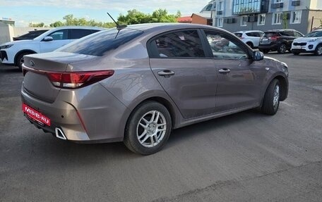 KIA Rio IV, 2021 год, 1 750 000 рублей, 3 фотография