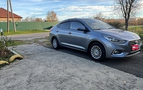 Hyundai Solaris II рестайлинг, 2019 год, 1 550 000 рублей, 1 фотография