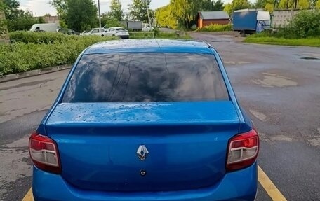 Renault Logan II, 2015 год, 360 000 рублей, 2 фотография