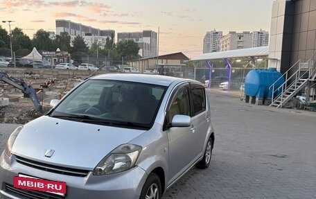 Toyota Passo III, 2004 год, 415 000 рублей, 3 фотография