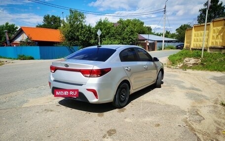 KIA Rio IV, 2019 год, 990 000 рублей, 3 фотография
