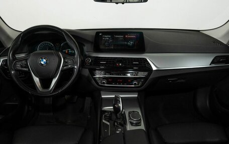 BMW 5 серия, 2018 год, 2 340 000 рублей, 7 фотография