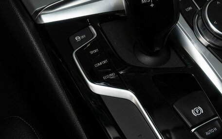 BMW 5 серия, 2018 год, 2 340 000 рублей, 16 фотография
