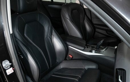 BMW 5 серия, 2018 год, 2 340 000 рублей, 14 фотография
