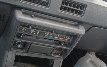 Mitsubishi Pajero III рестайлинг, 1989 год, 65 000 рублей, 6 фотография