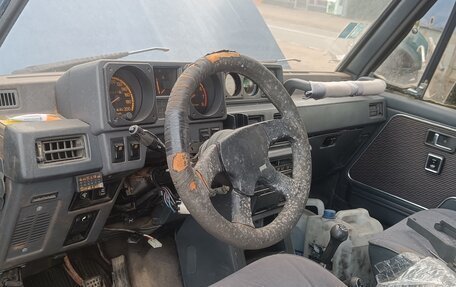Mitsubishi Pajero III рестайлинг, 1989 год, 65 000 рублей, 11 фотография