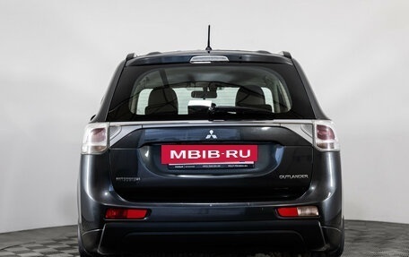 Mitsubishi Outlander III рестайлинг 3, 2013 год, 999 000 рублей, 7 фотография