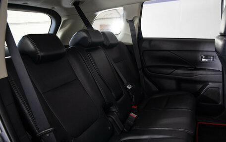 Mitsubishi Outlander III рестайлинг 3, 2013 год, 999 000 рублей, 13 фотография