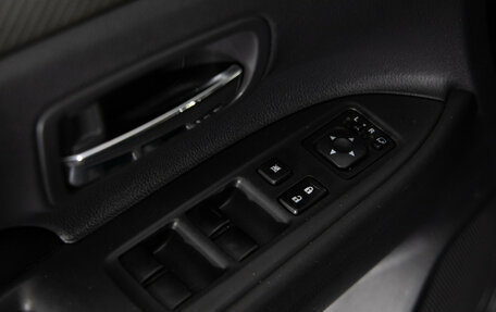 Mitsubishi Outlander III рестайлинг 3, 2013 год, 999 000 рублей, 20 фотография