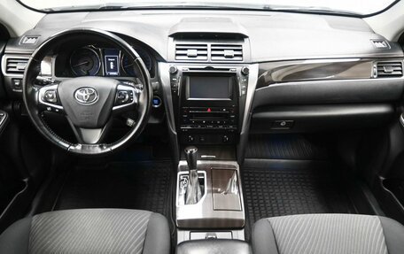 Toyota Camry, 2016 год, 2 050 000 рублей, 9 фотография