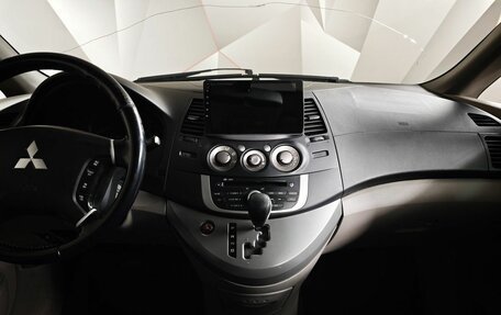 Mitsubishi Grandis, 2008 год, 541 000 рублей, 10 фотография
