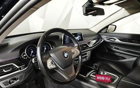 BMW 7 серия, 2018 год, 2 749 000 рублей, 10 фотография