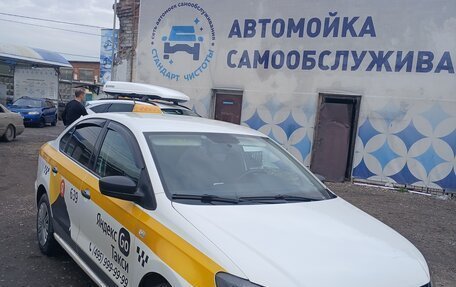 Volkswagen Polo VI (EU Market), 2019 год, 780 000 рублей, 2 фотография