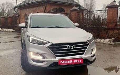 Hyundai Tucson III, 2019 год, 2 450 000 рублей, 2 фотография
