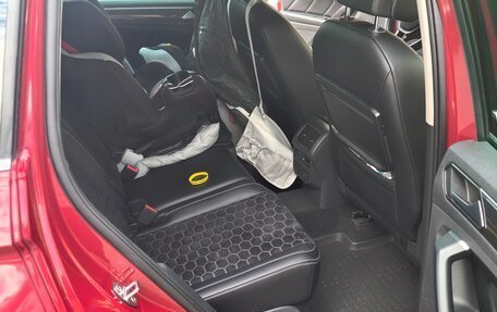 Volkswagen Tiguan II, 2017 год, 2 700 000 рублей, 7 фотография