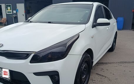 KIA Rio IV, 2017 год, 615 000 рублей, 1 фотография