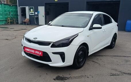 KIA Rio IV, 2017 год, 615 000 рублей, 2 фотография