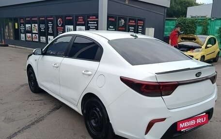 KIA Rio IV, 2017 год, 615 000 рублей, 3 фотография