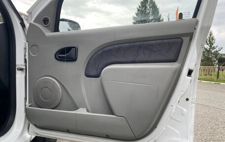 Renault Logan I, 2006 год, 295 000 рублей, 21 фотография