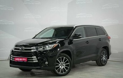 Toyota Highlander III, 2018 год, 3 650 000 рублей, 1 фотография