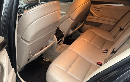 BMW 5 серия, 2010 год, 1 850 000 рублей, 13 фотография