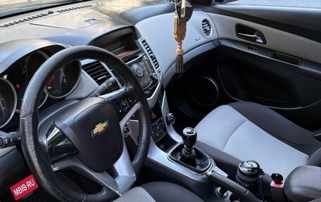 Chevrolet Cruze II, 2012 год, 800 000 рублей, 14 фотография