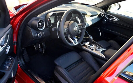 Alfa Romeo Giulia II, 2022 год, 5 000 000 рублей, 11 фотография