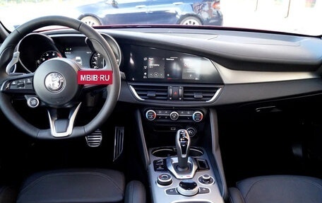 Alfa Romeo Giulia II, 2022 год, 5 000 000 рублей, 18 фотография