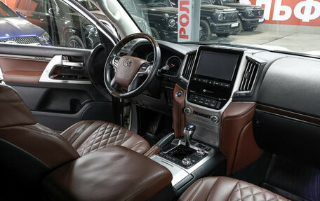 Toyota Land Cruiser 200, 2016 год, 4 749 000 рублей, 12 фотография