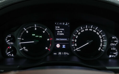Toyota Land Cruiser 200, 2016 год, 4 749 000 рублей, 14 фотография