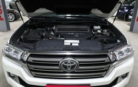 Toyota Land Cruiser 200, 2016 год, 4 749 000 рублей, 10 фотография
