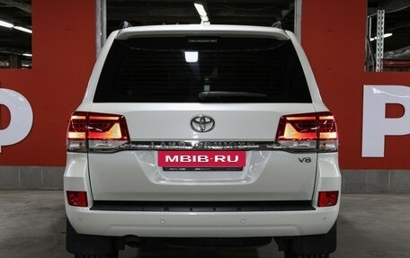 Toyota Land Cruiser 200, 2016 год, 4 749 000 рублей, 7 фотография