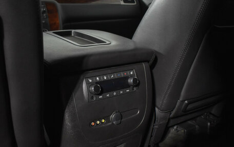 Chevrolet Tahoe III, 2013 год, 1 990 000 рублей, 14 фотография