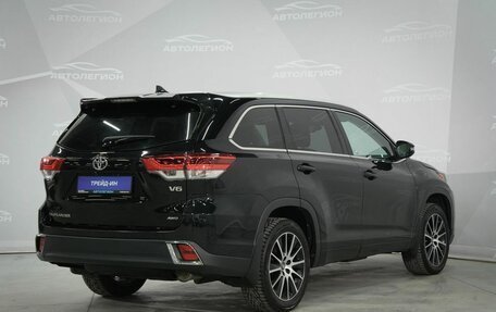 Toyota Highlander III, 2018 год, 3 650 000 рублей, 5 фотография