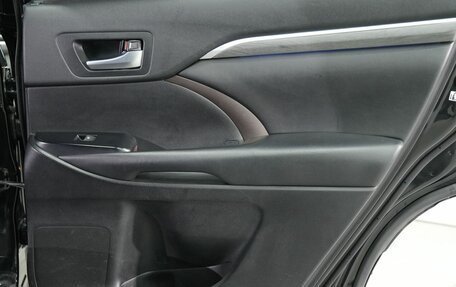 Toyota Highlander III, 2018 год, 3 650 000 рублей, 12 фотография