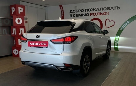 Lexus RX IV рестайлинг, 2021 год, 4 490 000 рублей, 4 фотография