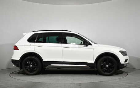 Volkswagen Tiguan II, 2020 год, 2 350 000 рублей, 4 фотография