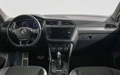 Volkswagen Tiguan II, 2020 год, 2 350 000 рублей, 14 фотография