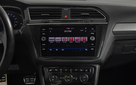 Volkswagen Tiguan II, 2020 год, 2 350 000 рублей, 16 фотография